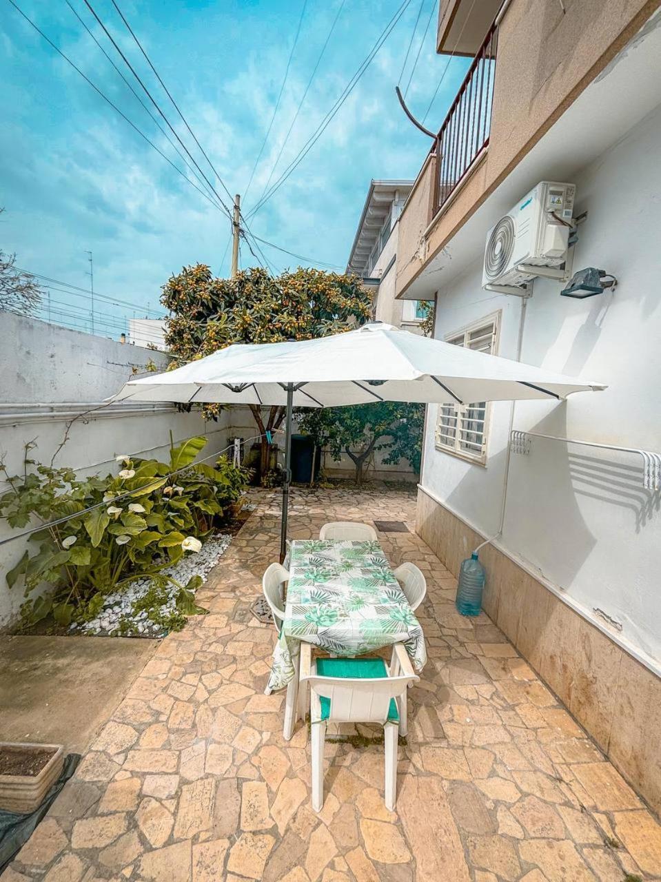 Villa Magnolia Con Giardino Bari Exterior foto